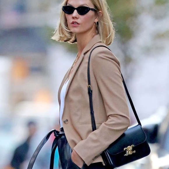 CELINE CLASSIQUE TRIOMPHE BAG IN SHINY CALFSKIN - Picture 2 of 10